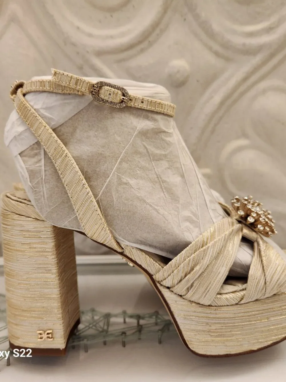 Sam Edelman® Janelle Gold Platform Sandals. NWOT. Size 6